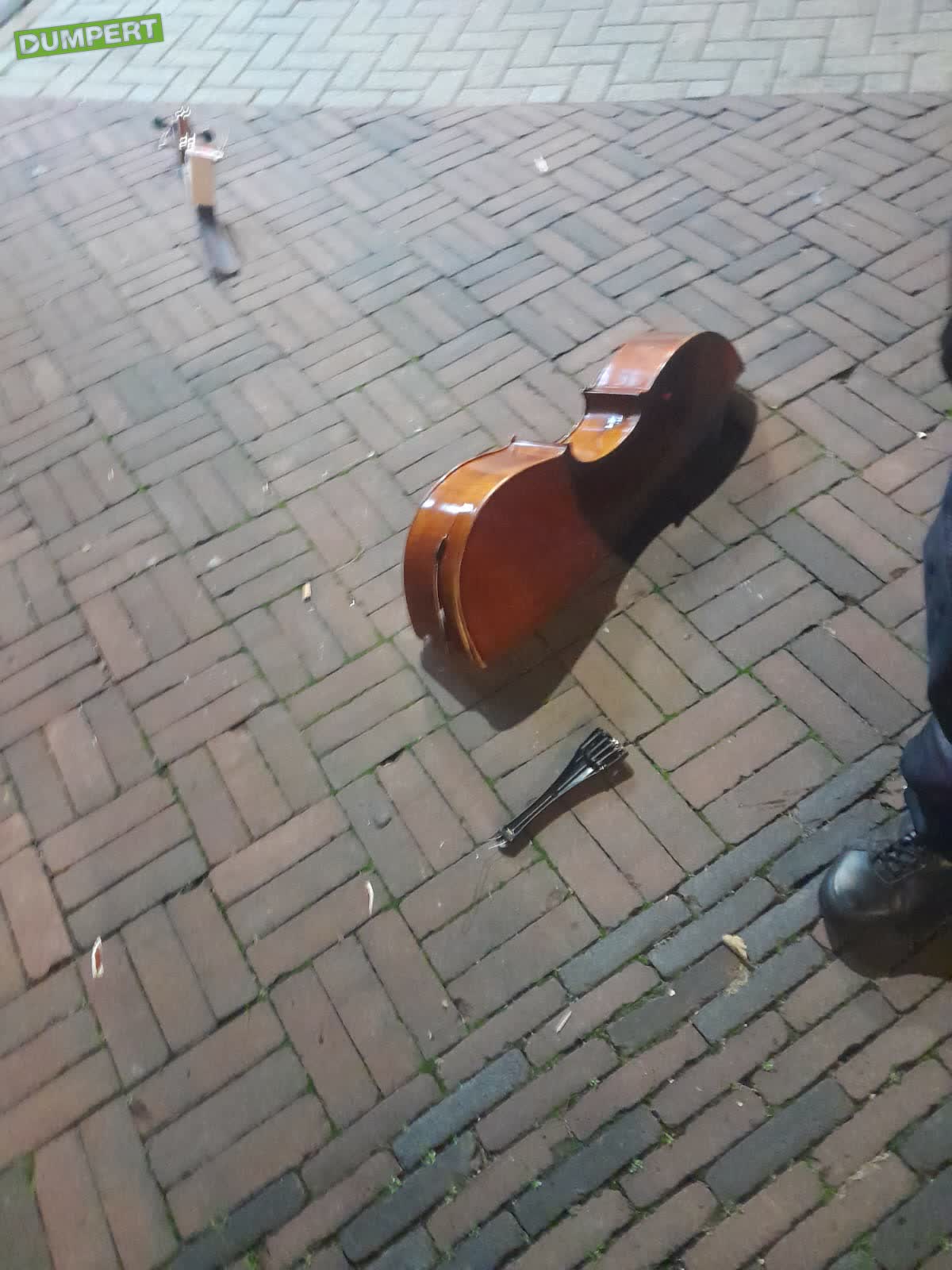 Handhaving en politie trappwn cello kapot