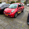 Een auto knalt tegen onze pizza bezorger in Utrecht en rijd snel weg