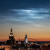 Lichtende nachtwolken boven Nijmegen