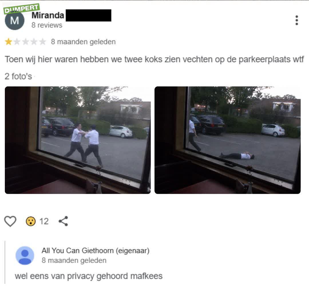 Kokfight op de parkeerplaats