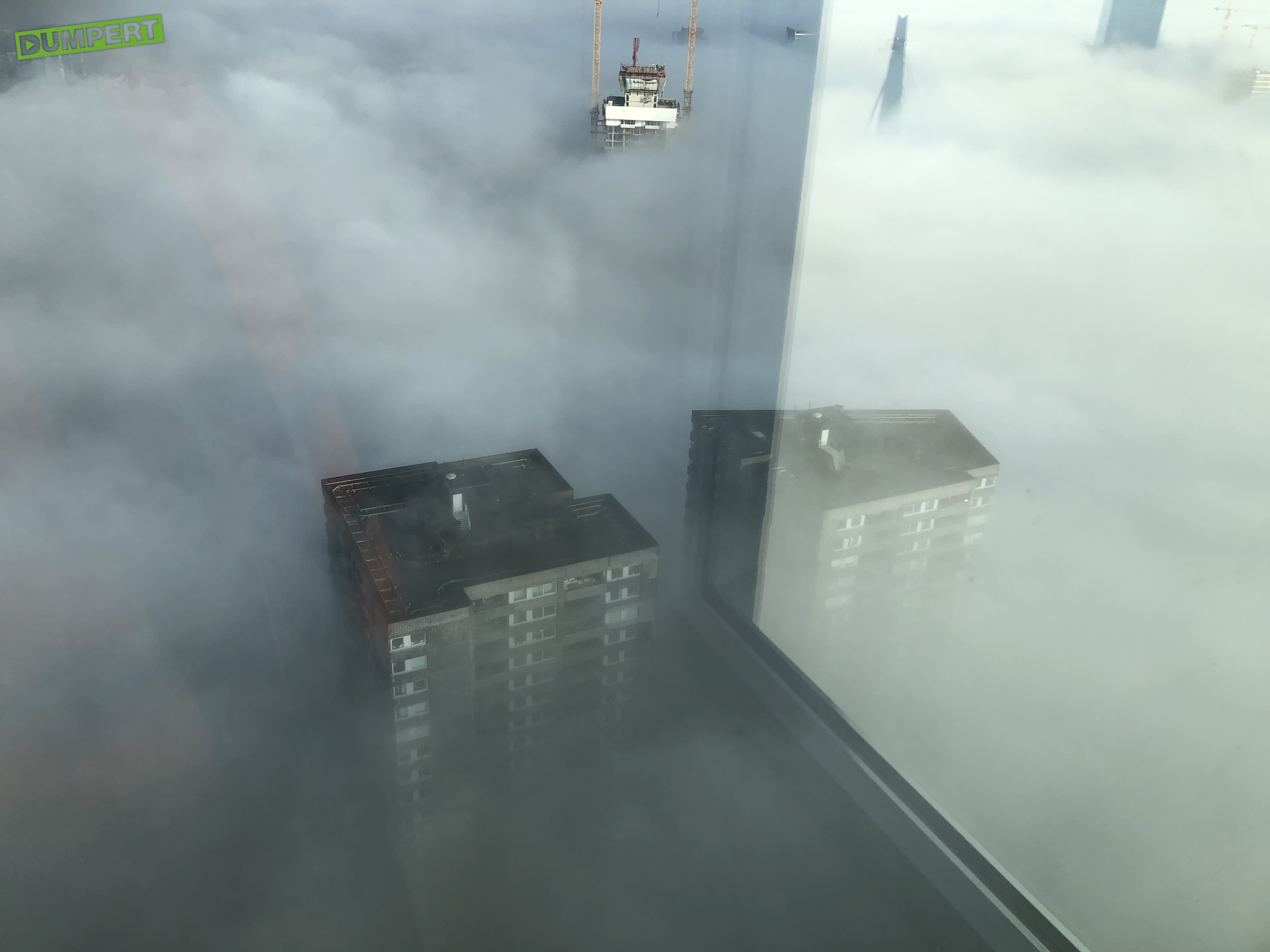 Rotterdam in de mist