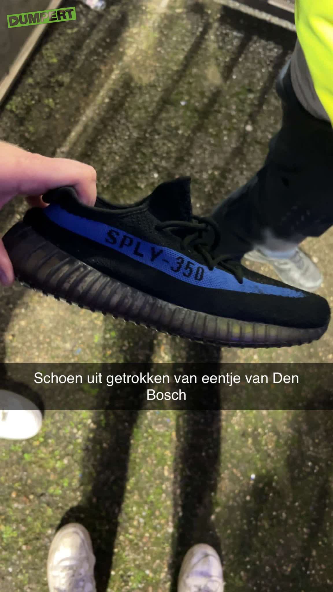 DUMPERT Naast je schoenen lopen