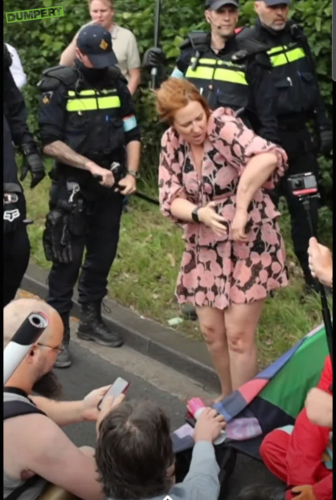 XR armpje is van rubber!