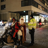 Sinterklaas aangehouden zonder helm
