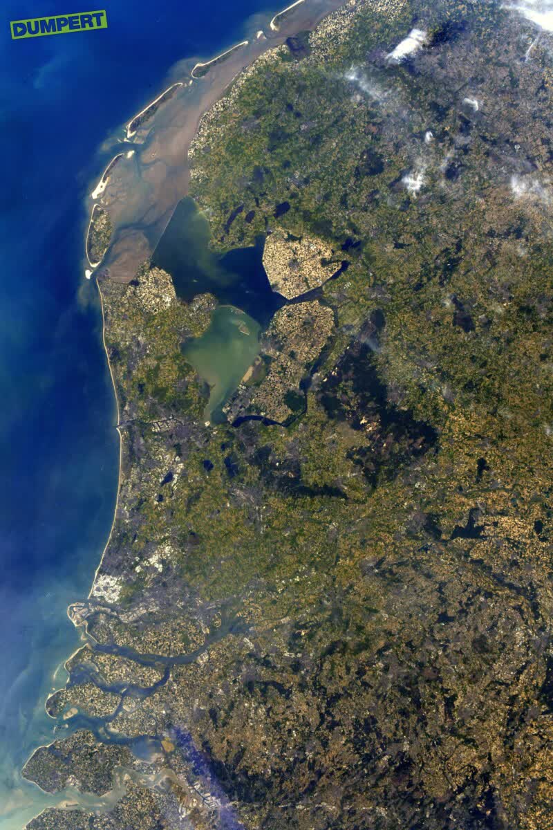 Nederland vanuit de ruimte
