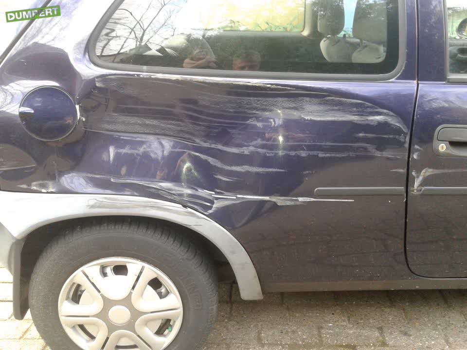 Welke gele auto omgeving Enschede heeft ineens schade sinds zondag?