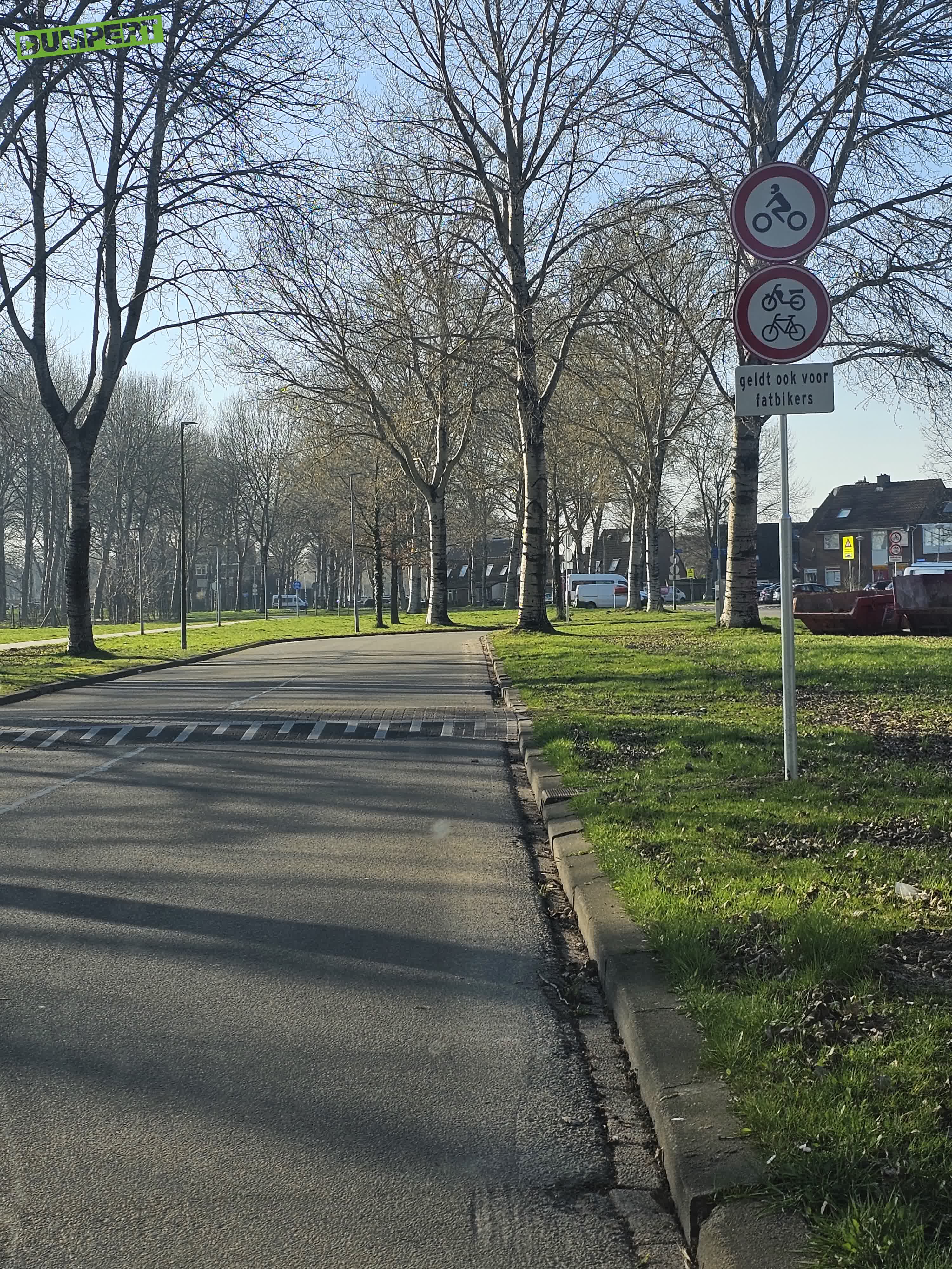 Bewoners kunnen met motor niet naar en van huis