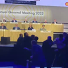 Klimaatkindertjes crashen Shell aandeelhoudersvergadering