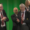 Erik Ten Hag krijgt applaus van Sir Alex Ferguson