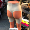Broekie gekocht op de markt in de pijp