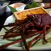 Japanees eet levende kreeft