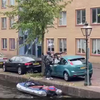 Arrestatieteam aan de Oude Rijn