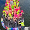 Gay Pride-boot met reddende engel voorop 
