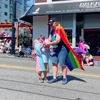 4-jarige houdt gender reveal op pride en wordt transgender