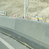 Busje pakt het fietspad op de Afsluitdijk 