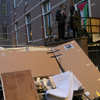 Amsterdammert doet verslag bij barricade  