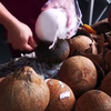 Kokosmelk maken in China