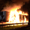 Vrachtwagen met frituurvet in brand op A27 - Oosterhout.