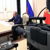 Putin laat z'n pen vallen