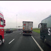 Bus neemt vluchtstrook