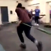 Weerstandsoefening in de sportschool