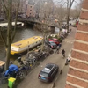Pittoresk Amsterdams grachtgevecht