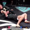 Chokehold + armklem gaat helemaal fout bij MMA