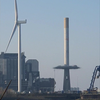 Schoorsteen kolencentrale in Nijmegen weggebiemd