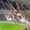 Hannover fans zetten pyro in 