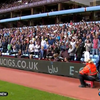 Aston Villa fans doen trololol