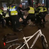 Bebloede guy wordt platgetaserd in Leeuwarden
