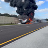 Privevliegtuig crasht op snelweg in Florida