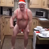 Opa is klaar voor kerst 