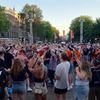 Dundeefans bouwen feestje in Amsterdam