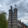Dronken man klimt toren van brug in Den Bosch tijdens Koningsdag