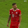Dani Olmo fopt Bayern verdediging