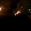 Auto's in brand gestoken met vuurwerk
