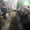 Autobrand in de garage