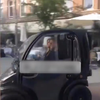 Lil Kleine gespot in Pauperkaboutermobiel @ Adam