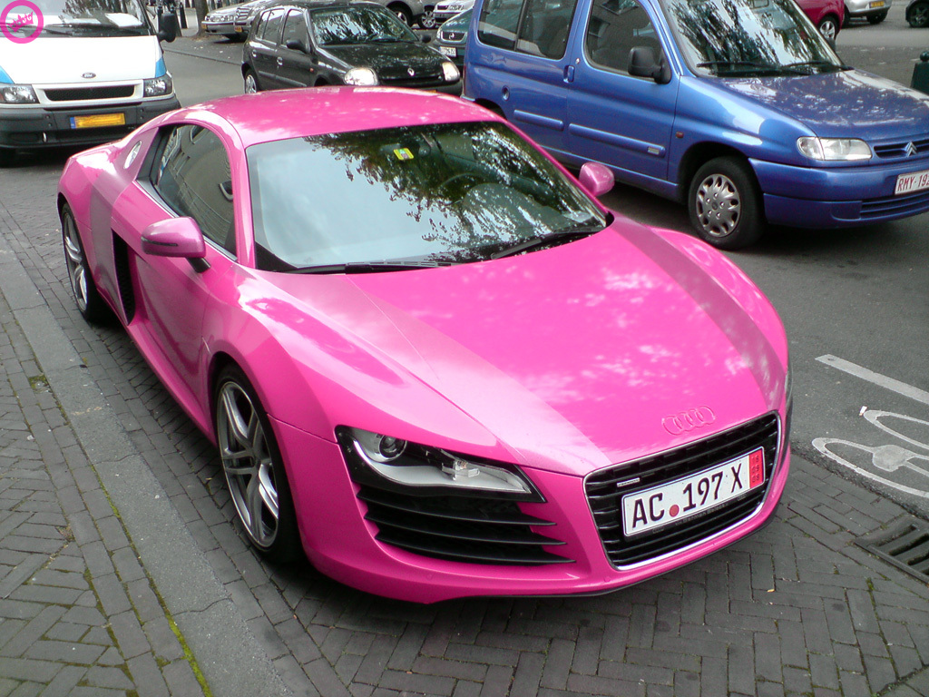 8 розовый. Ауди р8 розовая. Audi r8 Pink. Audi r8 розовая. Розовая Ауди а8.