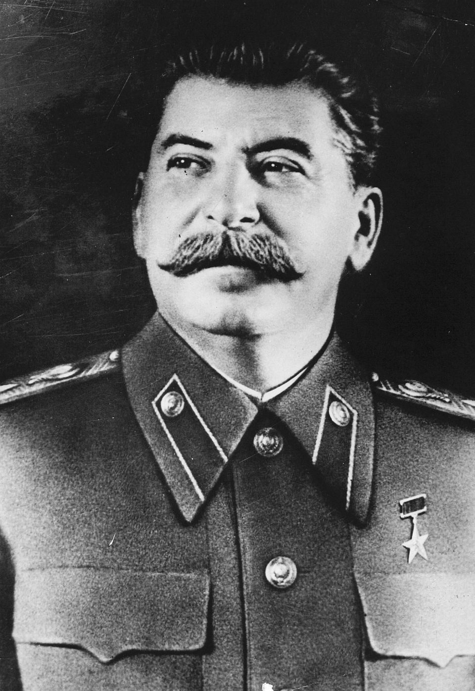 Сталин Иосиф Виссарионович фото черно белое