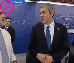 The Most Awkward Moments In Handshake History