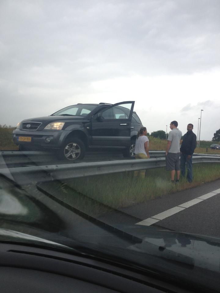 Dumpert Nl U Wilt Hier Parkeren Mag Dat