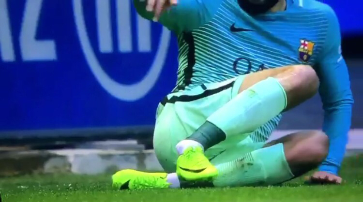 Aleix Vidal breekt enkel