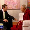 Een mop vertellen aan de Dalai Lama