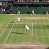 Nasty nutshot tijdens halve finale Wimbledon
