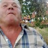 Man met twee Hoornaars