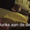 Junks aan de deur