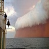 Zandstorm Australië boven zee