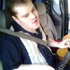 Blinde autist zingt liedje